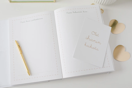 Sinun tarinasi -Taaperosta koululaiseksi - Kirjat - linno02 - 2