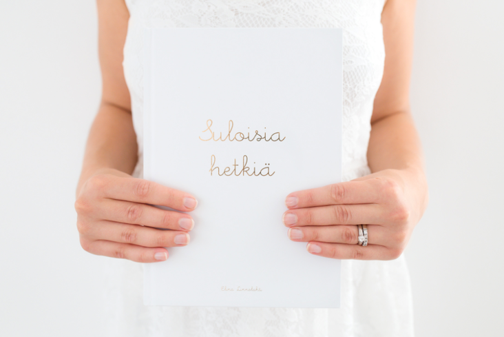 Suloisia hetkiä vieraskirja - Kirjat - linno03 - 1